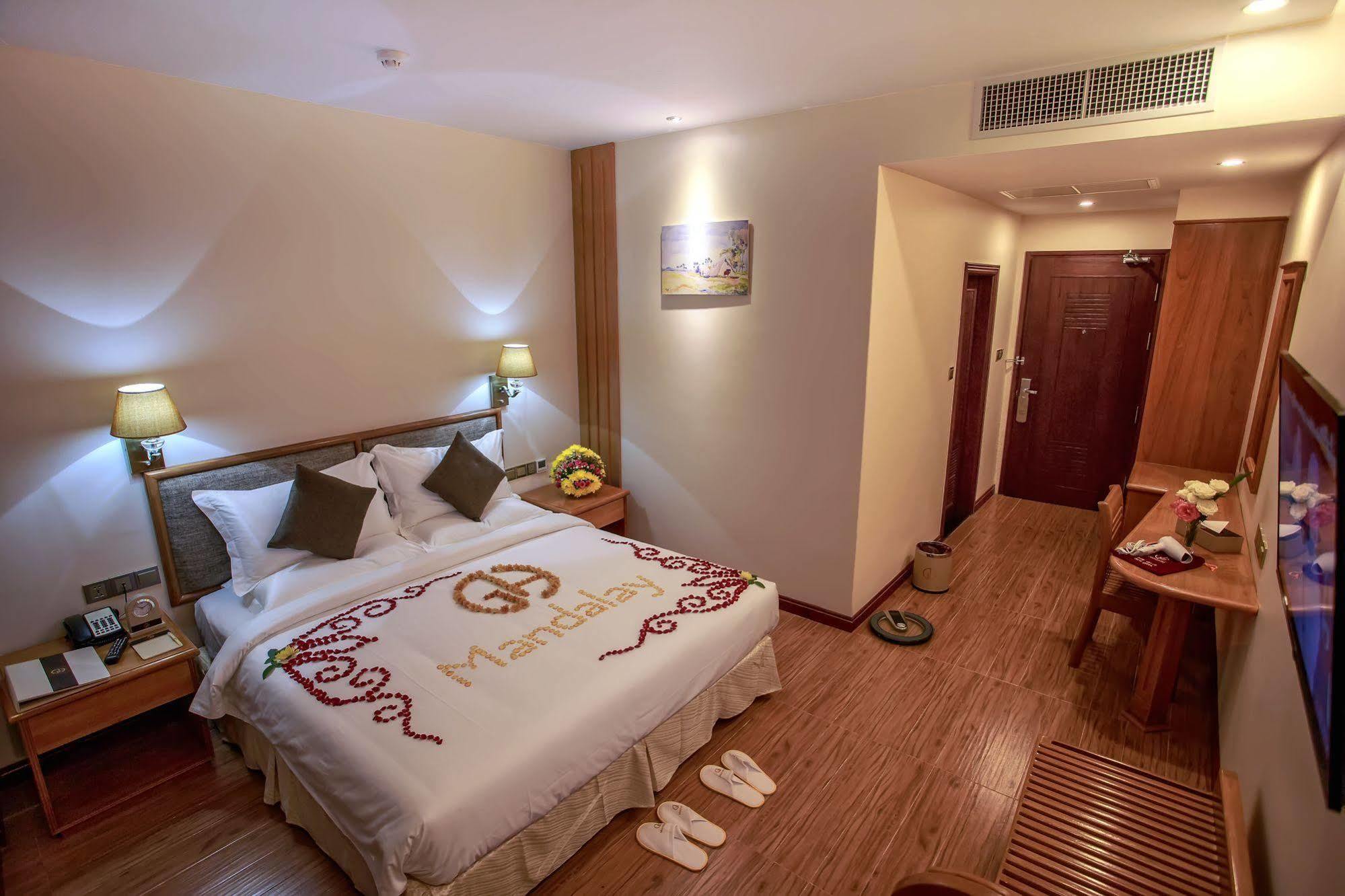 Golden Hotel Mandalay Extérieur photo