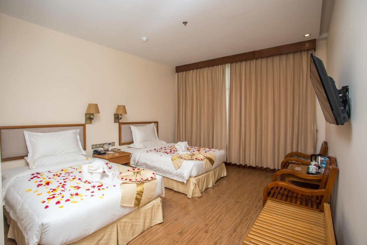 Golden Hotel Mandalay Extérieur photo